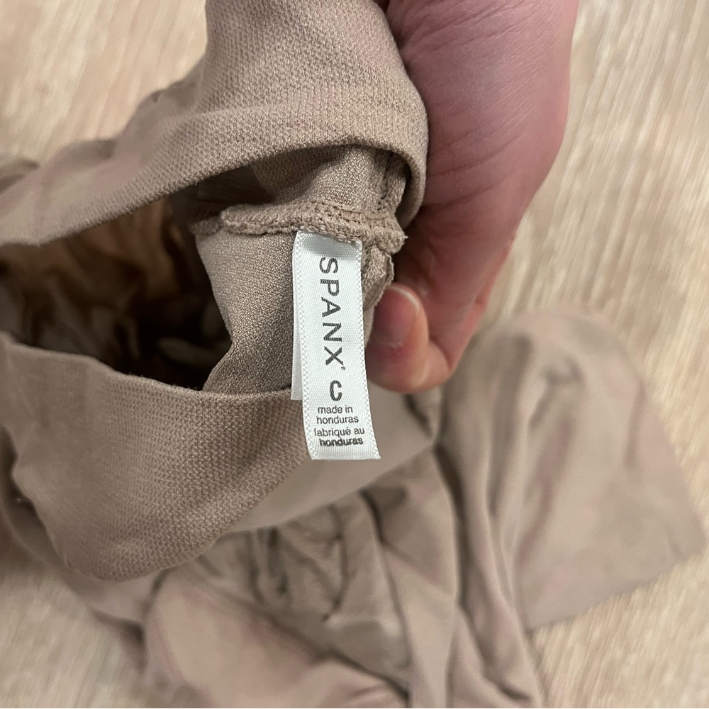 SPANX Maternity shape wear shorts